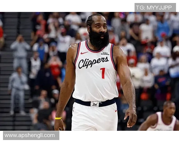 詹姆斯哈登的篮球传奇之路与未来发展展望分析