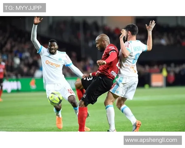 兰斯与勒阿弗尔的激烈对决谁能在法甲赛场上笑到最后