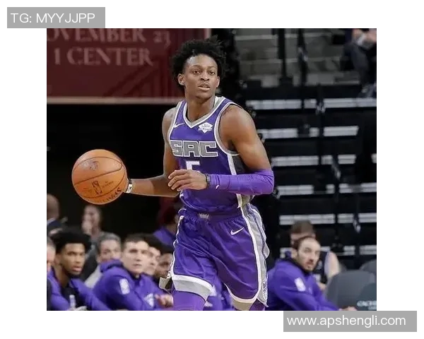德阿隆福克斯如何引领萨克拉门托国王队重返NBA季后赛的辉煌之路 德阿隆福克斯如何引领萨克拉门托国王队重返NBA季后赛的辉煌之路